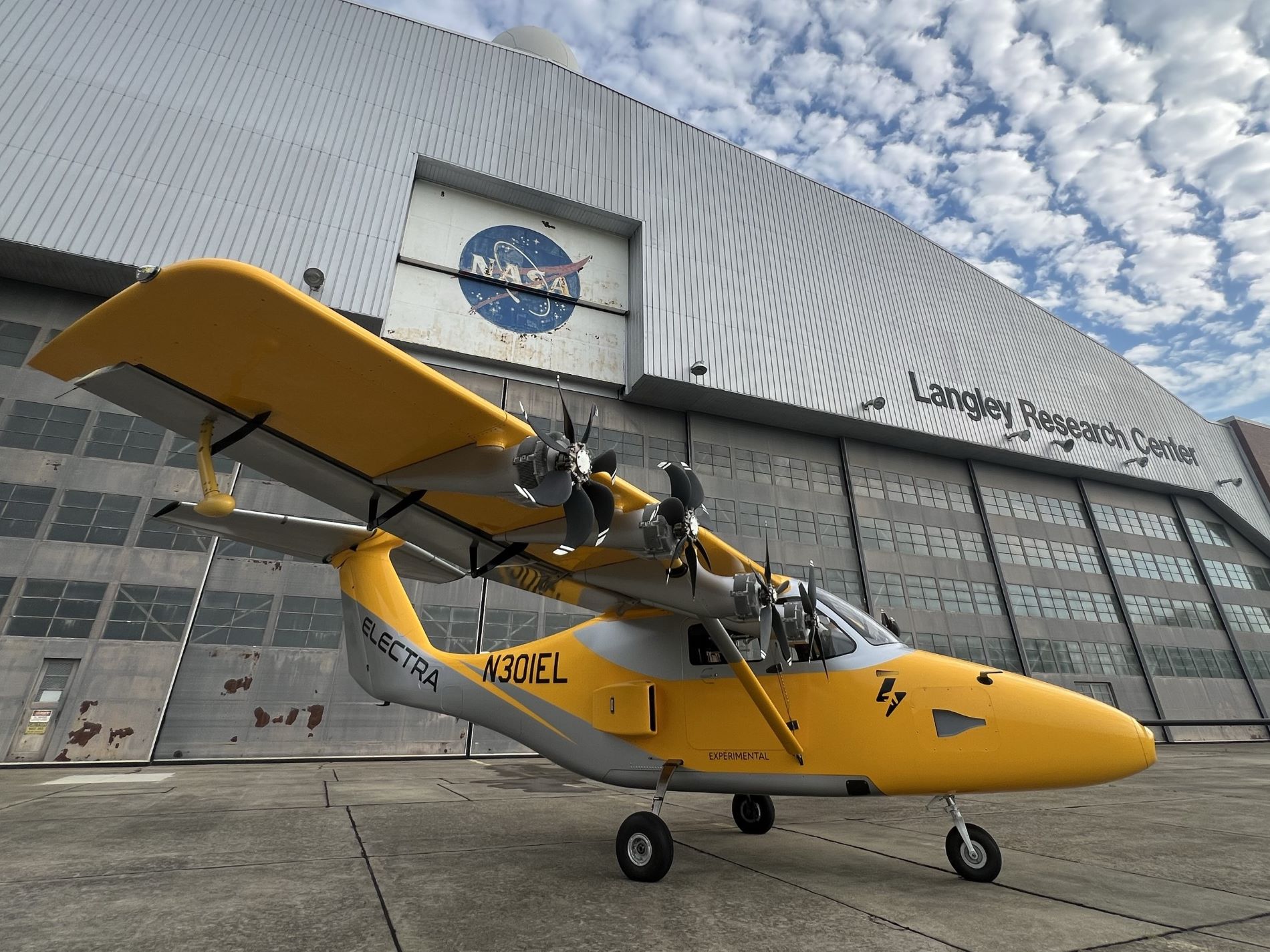 Electra’s eSTOL Goldfinch is First Piloted Electric Aircraft to  Fly at NASA’s Langley Research Center