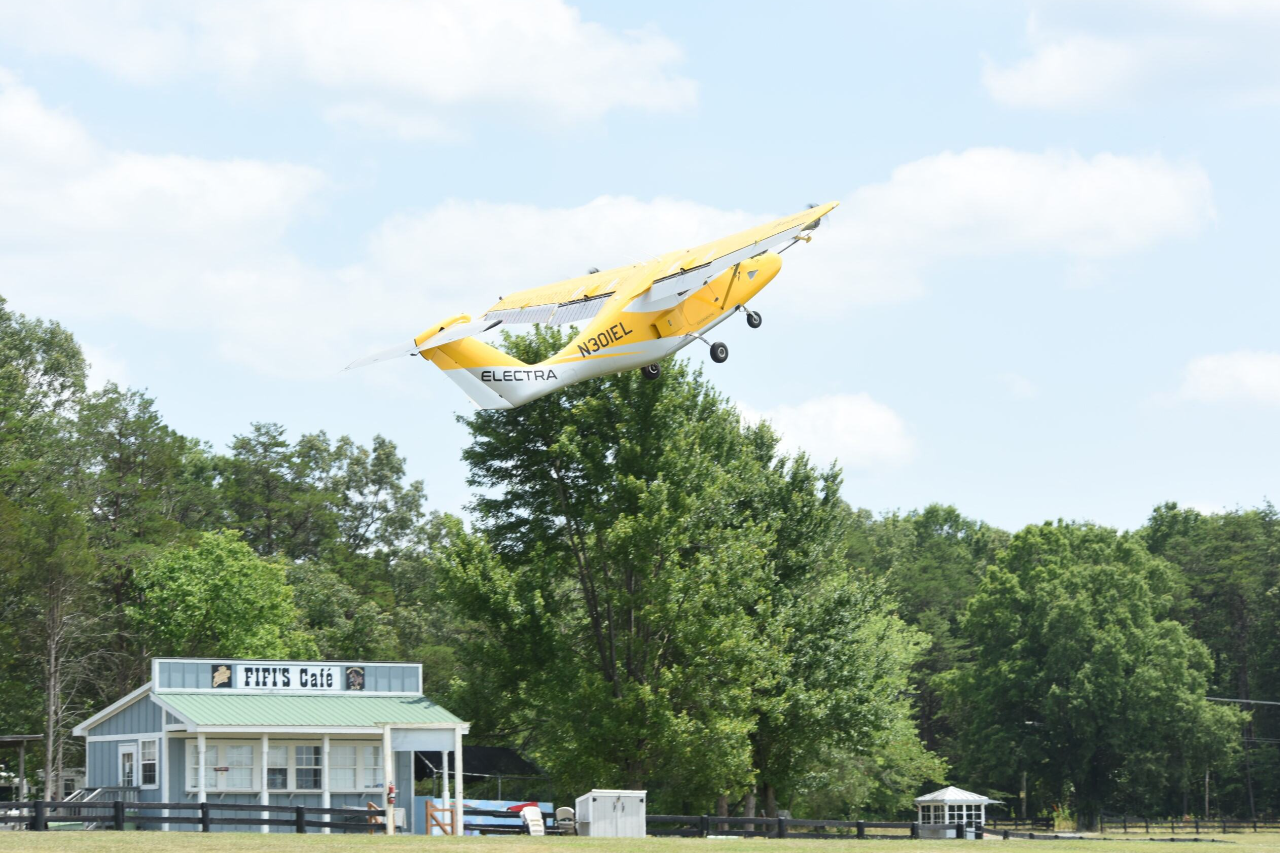 U.S. Air Force researchers see hybrid-electric flight as most promising